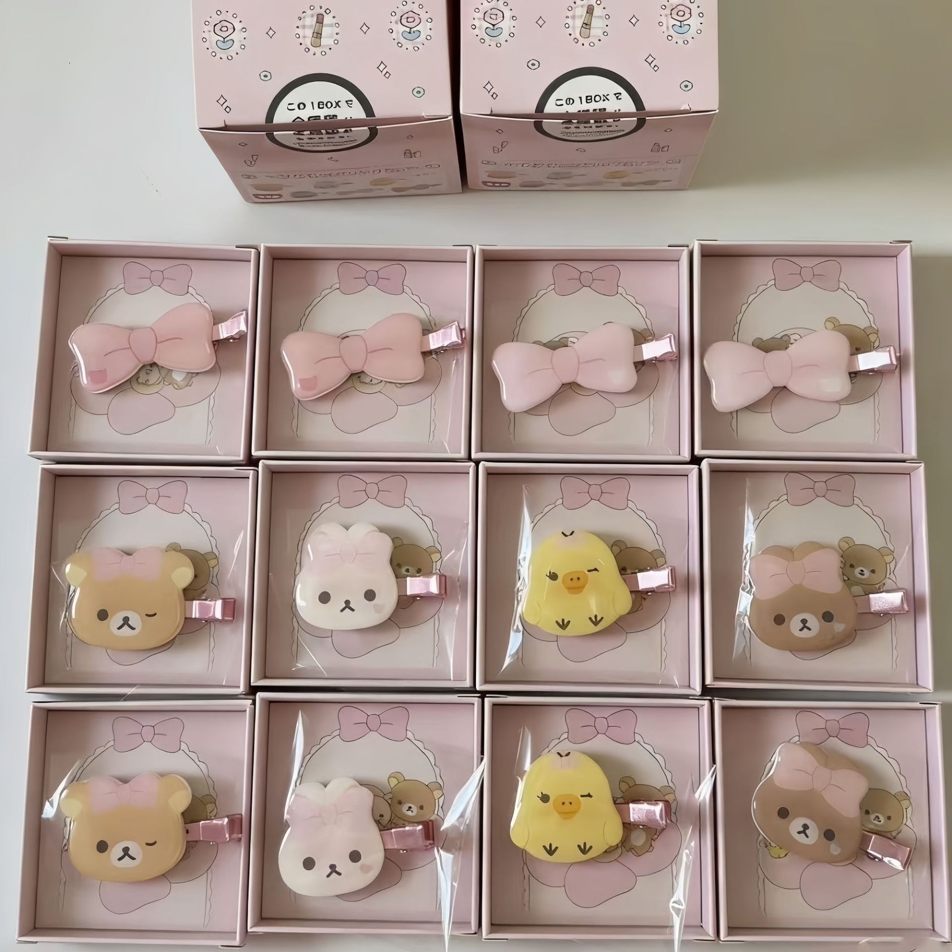 Women Accessories Gift Box - กิ๊บติดผมรูปสัตว์ Y2K ลายหมี กระต่าย ลูกเจี๊ยบ แบบกล่องสุ่มสำหรับผู้หญิง