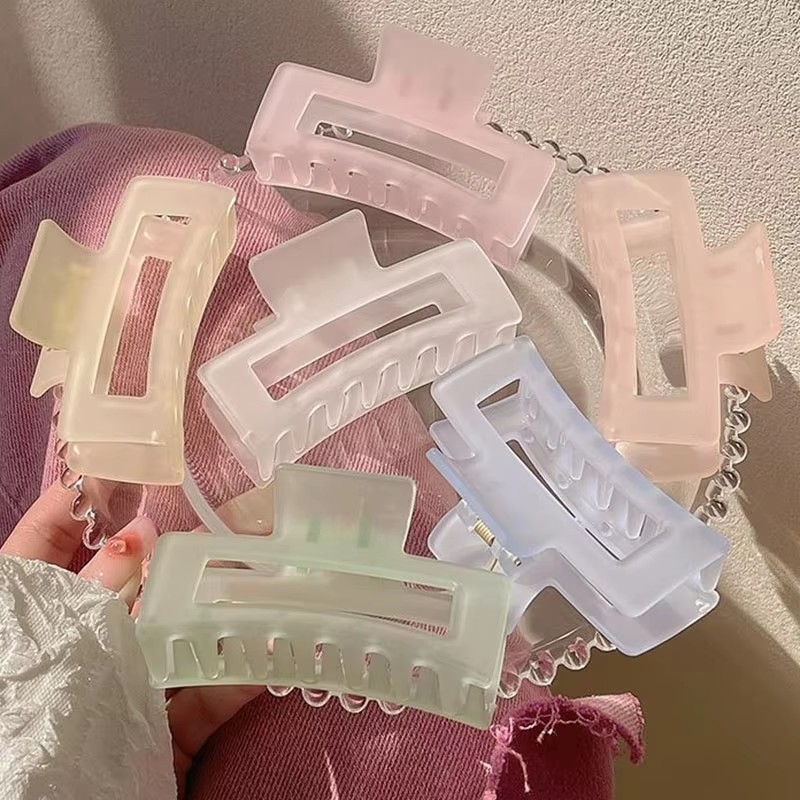 กิ๊บติดผมทรงสี่เหลี่ยมแบบใสขุ่ - Hair Claw Clip Set บทวิจารณ์และราคา