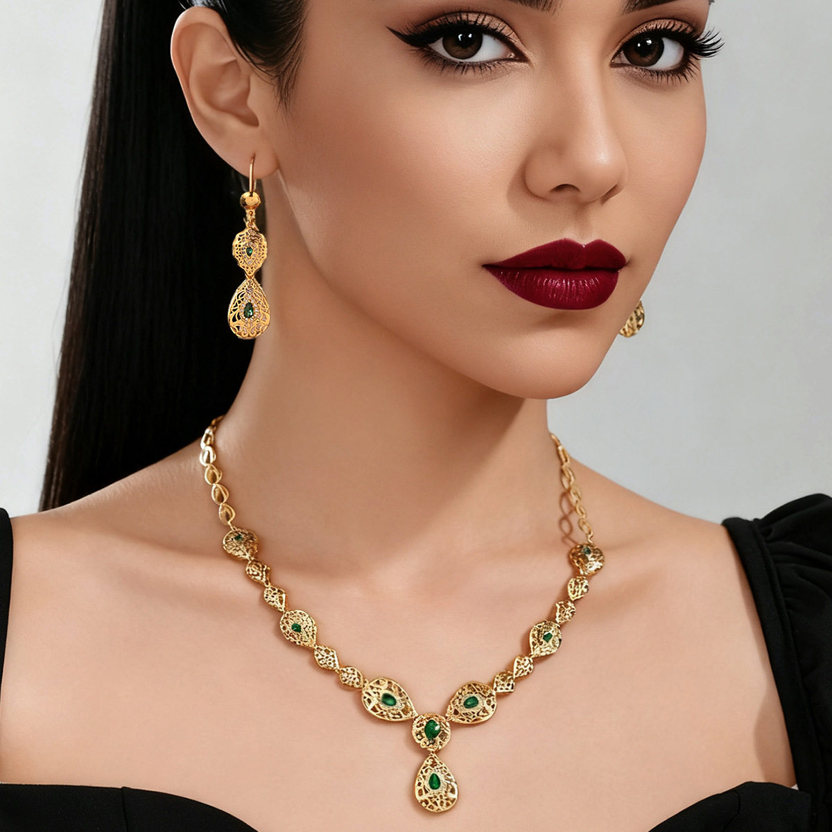 ชุดเครื่องประดับทองคำ 9999 ดีไ - Women Accessories Dubai บทวิจารณ์และราคา