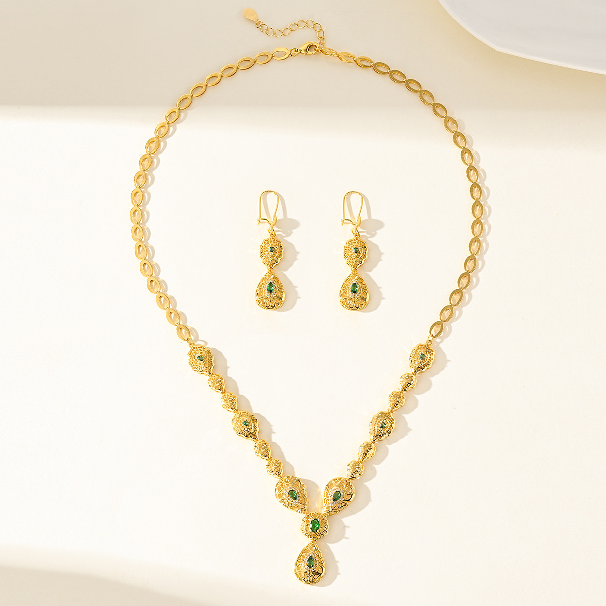 ชุดเครื่องประดับทองคำ 9999 ดีไ - Women Accessories Dubai บทวิจารณ์และราคา