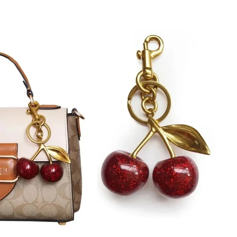 จี้ห้อยกระเป๋าคริสตัลเชอร์รี่ส - Women'S Accessories Coach บทวิจารณ์และราคา
