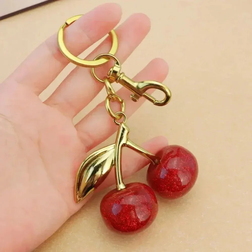 จี้ห้อยกระเป๋าคริสตัลเชอร์รี่ส - Women'S Accessories Coach บทวิจารณ์และราคา