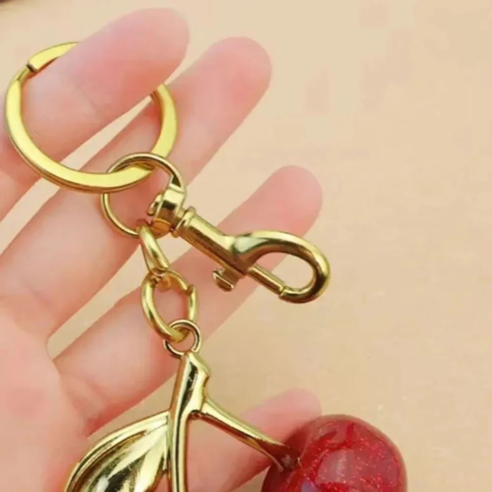 จี้ห้อยกระเป๋าคริสตัลเชอร์รี่ส - Women'S Accessories Coach บทวิจารณ์และราคา